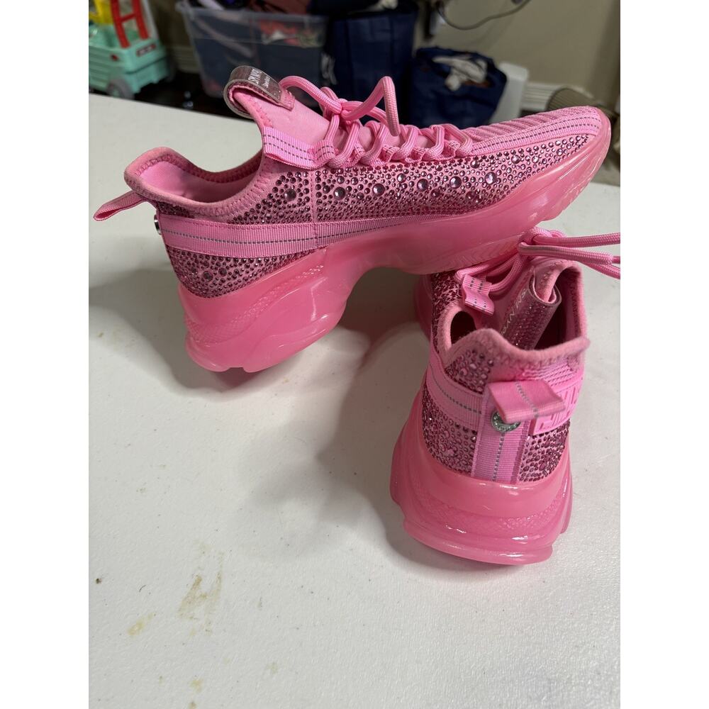 Steve Madden Maxima Size 9M Sneakers pink shoes